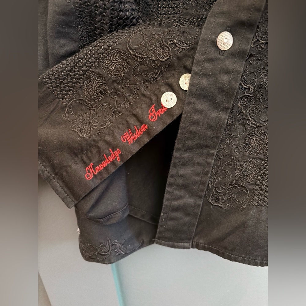 Robert Graham Black Embroidered Button Down Shirt Large - Picture 7 of 10